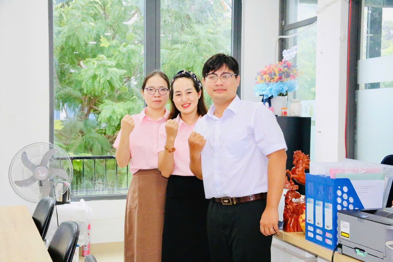 Chuyên viên phụ trách khách hàng