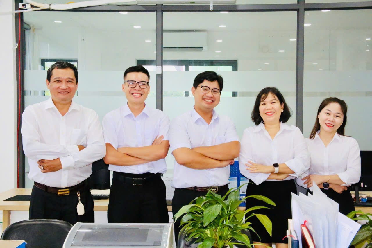 Ban điều hành và chuyên viên Kế Toán Thuế Nha Trang