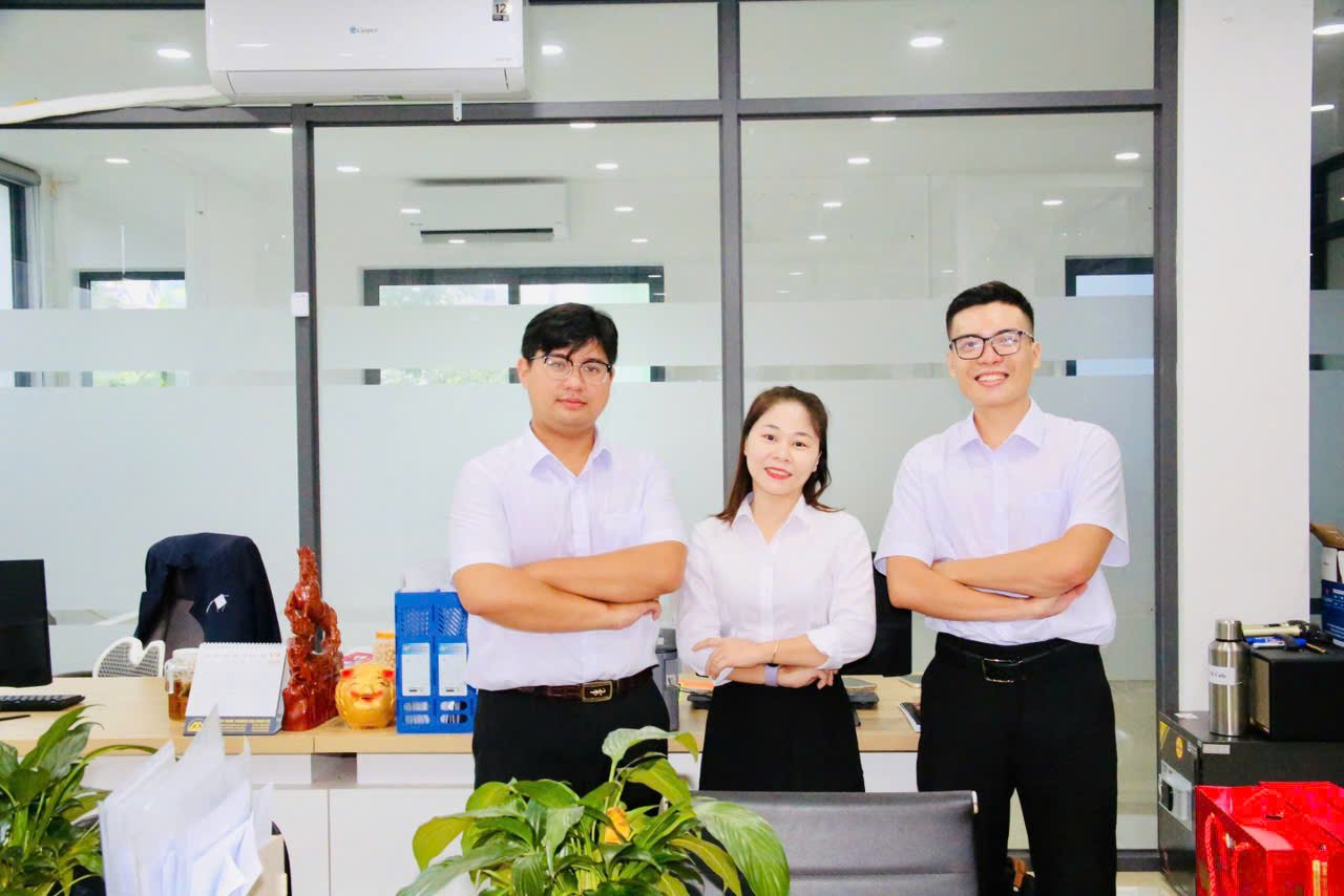 Nhóm chuyên viên của công ty